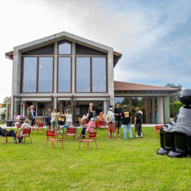 SOLO Castanedo exterior view during an exhibition opening.